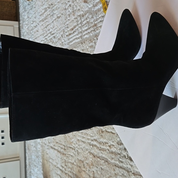 Veronica beard blondie black slip on slouchie heeled boots Size 8.5 - Picture 1 of 10